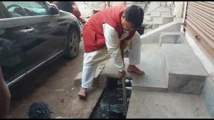 Gwalior news: सीमा विवाद के चलते नहीं हुई सफाई तो ऊर्जा मंत्री ने हाथों में थाम लिया फावड़ा