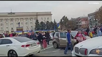 Download Video: Ucranianos celebram retirada das tropas russas de Kherson