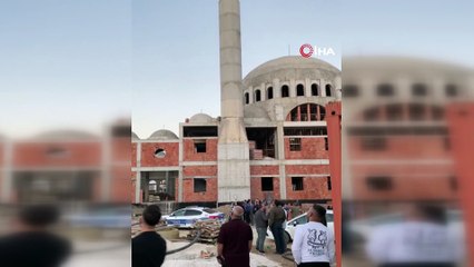 Yürekler ağza geldi! 30 metrelik cami minaresinin tepesinde intihar