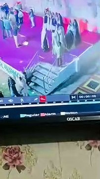 मैरिज गार्डन का यह वीडियो आपके होश उड़ा देगा, पीछे खड़े लड़के पर नजर रखें बस