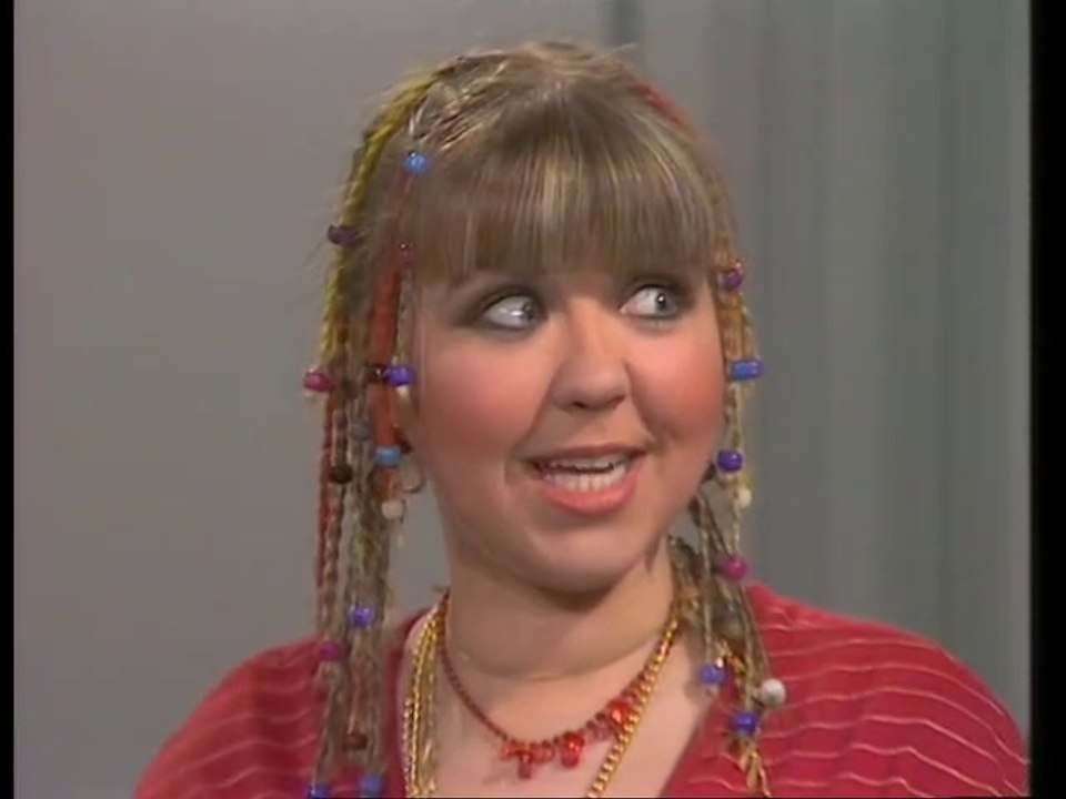 Take a Letter, Mr Jones (1981) S01E03 - The Holiday - DVD High Quality 576p - John Inman / Rula Lenska