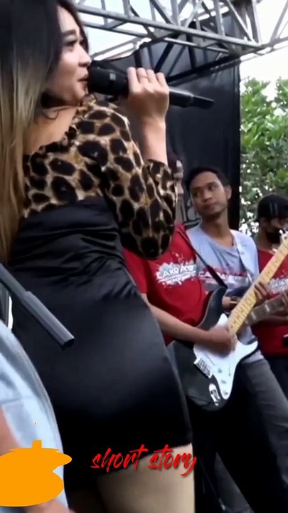difarina indra hot
