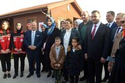 Aile ve Sosyal Hizmetler Bakanı Derya Yanık, Yalova'da huzurevini ziyaret etti