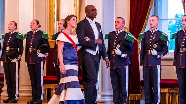 GALA VIDEO - Märtha Louise de Norvège reste princesse : bientôt un titre pour son fiancé chaman ?