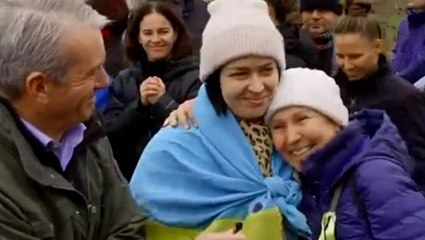 'We feel free': CNN reporter speaks with newly-liberated Ukrainians in Kherson