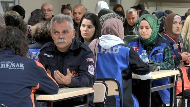 AFAD EĞİTİM VE ARAMA KURTARMA ŞUBE MÜDÜRLÜĞÜ'NDE 'ÇÖK- KAPAN- TUTUN' TATBİKATI