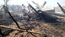 Yemen'de sığınmacı kampında yangın çıktı: 60 çadır kül oldu