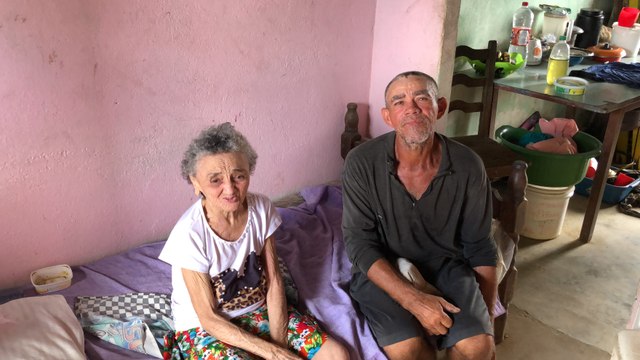 IDOSA DE ITAMBÉ ESTÁ PRECISANDO DE FRALDAS E ALIMENTOS