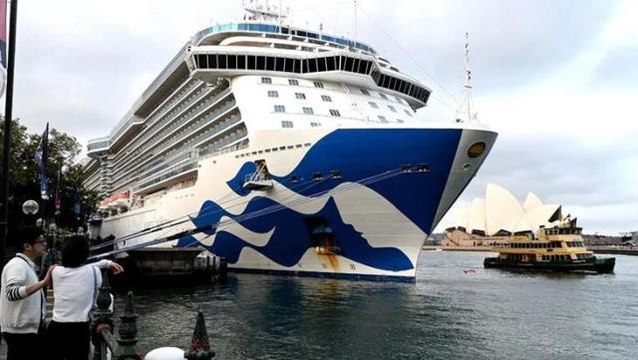 Dev gemide koronavirüs alarmı! 800 kişinin testi pozitif çıktı