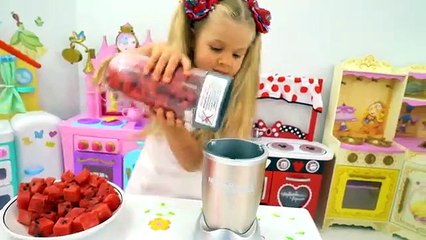 Roma-and-Diana-Pretend-Play-Funny-Storie_8