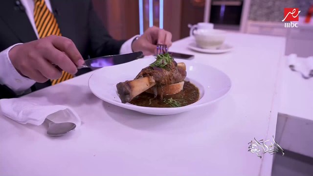 مفيش فواصل مش هطلع.. الشيف طارق لعمرو أديب: عارف الموزة دي عاوزة ايه؟ .. وعمرو اديب: مش قدام الناس ياطارق