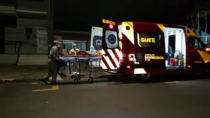 Homem ferido é socorrido pelo Siate no Parque São Paulo