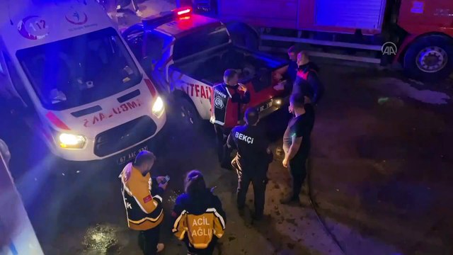 Zonguldak'ta çıkan ev yangınında bir kişi yaşamını yitirdi.