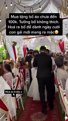 Con tặng áo 100 nghìn bố không mặc mà dành ngày con cưới