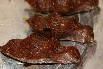 ÇİĞ KÖFTEDE 'SALMONELLA' VE 'BAĞIRSAK KÖKENLİ BAKTERİ' TEHLİKESİ