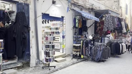 Libyalı kadınlar zamak madeninden yapılan Osmanlı takılarına yoğun ilgi gösteriyor