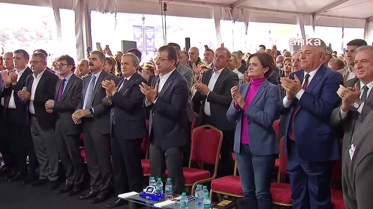 Kılıçdaroğlu: Hiçbir engel, inandığımız yoldan bizi döndüremez biz, Türkiye’nin en güçlü ailesiyiz, en saygın ailesiyiz. Çünkü biz Cumhuriyet Halk Partisi’yiz