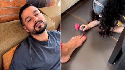 Kunal Khemu के पैरों में बेटी Inaaya ने लगाया Nail Paint, Cute Video हुई Viral |  *Entertainment