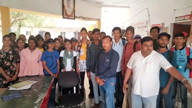 Video : जीप आगे लगाकर पालिकाध्यक्ष ने रोकी रोडवेज बस, थाने पहुंचा विवाद