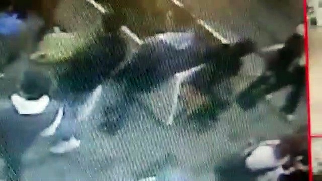 İstiklal Caddesi'ndeki patlama anı öncesinde banka oturan şüpheli dikkat çekti