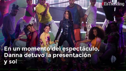 “Me abrí la ceja" Danna Paola sufre fuerte golpe en la cara durante su concierto