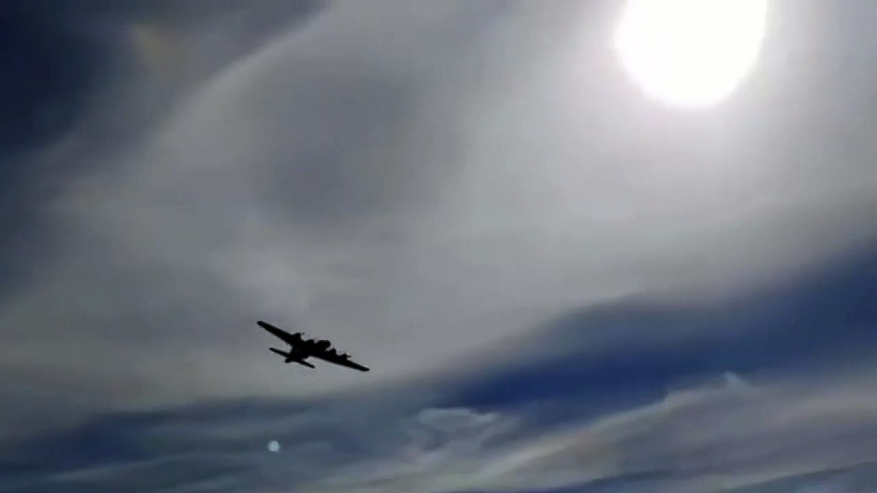 Seis muertos en choque de aviones de la Segunda Guerra Mundial en show