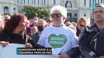 Almodóvar asiste a la protesta antiAyuso de la izquierda pero es paciente de la Sanidad privada