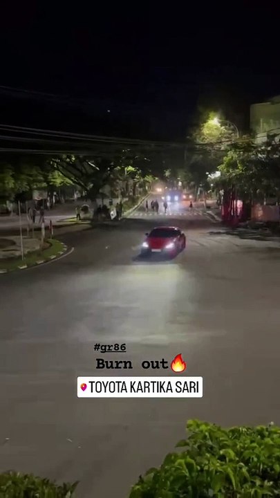 TOYOTA GR 86 DRIFT - BURN OUT