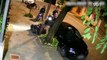 Ladrões de moto com arma falsa apanham após reação de vítima e outras pessoas em bairro nobre de SP