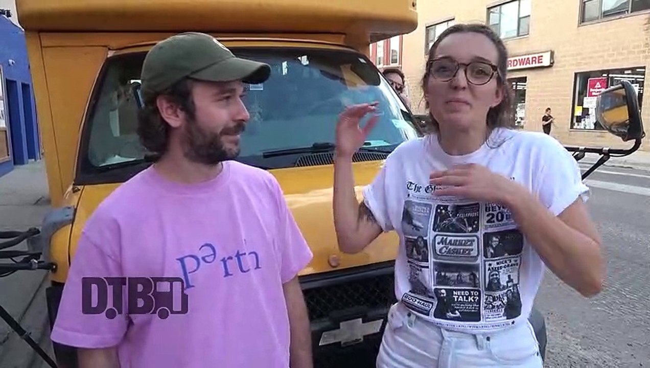 Coral Moons - BUS INVADERS Ep. 1689