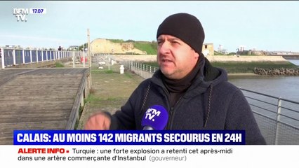 Tải video: Ce pêcheur a sauvé trois migrants de la noyade près de Calais