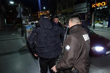 Uygulamalarda yakalanan 32 şahıstan 12'si tutuklandı