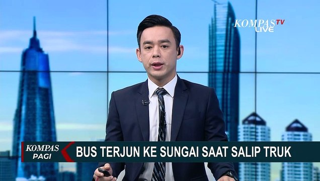 Salip Truk, Bus Jurusan Jakarta-Blora Terjun ke Sungai Grobogan Jawa Tengah