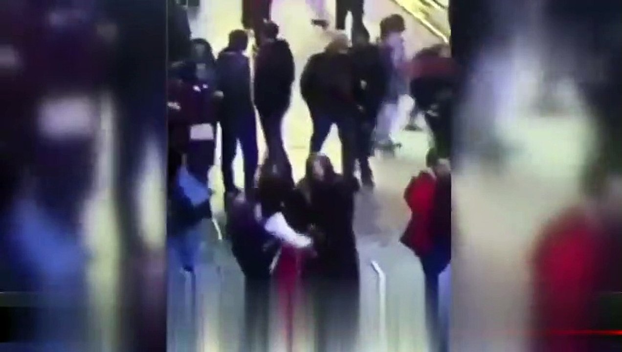 Bombayı bırakan alçak şerefsiz saniye saniye kamerada! Patlamadan önce bakın nasıl kaçıyor