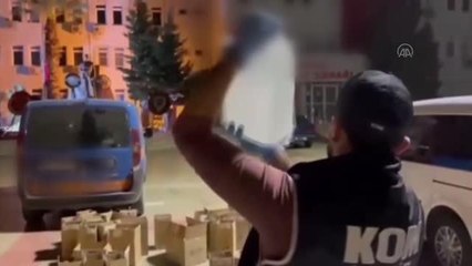 Temizlik malzemesi ambalajlarında 895 litre etil alkol ele geçirildi