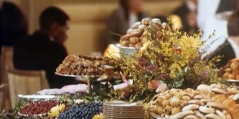 La P'tite arnaqueuse Bande-annonce (DE)