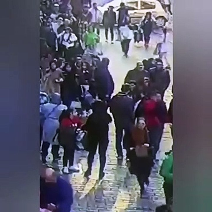 Taksim İstiklal Caddesi'ne bombayı bırakan terörist böyle kaçmış!