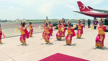 Erdoğan'a, G20 Zirvesi için gittiği Endonezya'da danslı karşılama