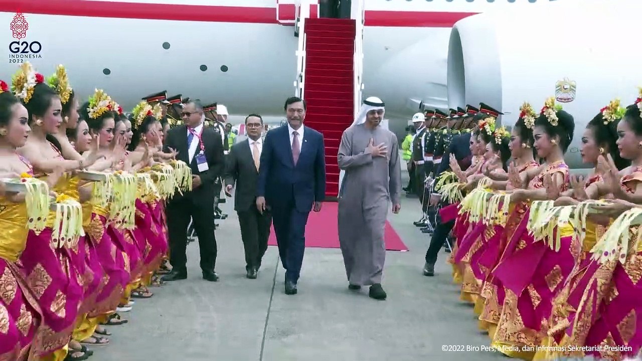 The President of the United Arab Emirates Arrives in Bali to Attend the G20 Summit 14 November 2022