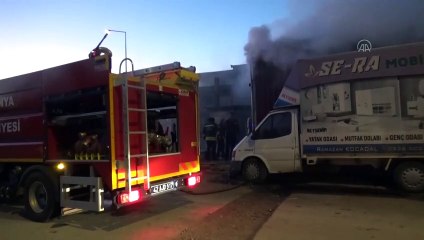 Konya'da sanayi sitesinde yangın çıktı