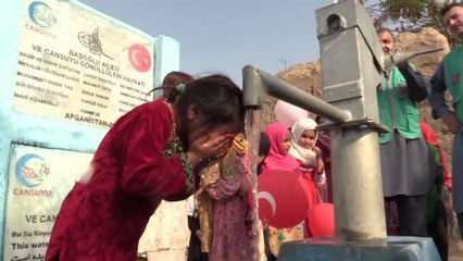 Cansuyu Afganistan'da su sorunu yaşanan 14 bölgede su kuyusu açtı
