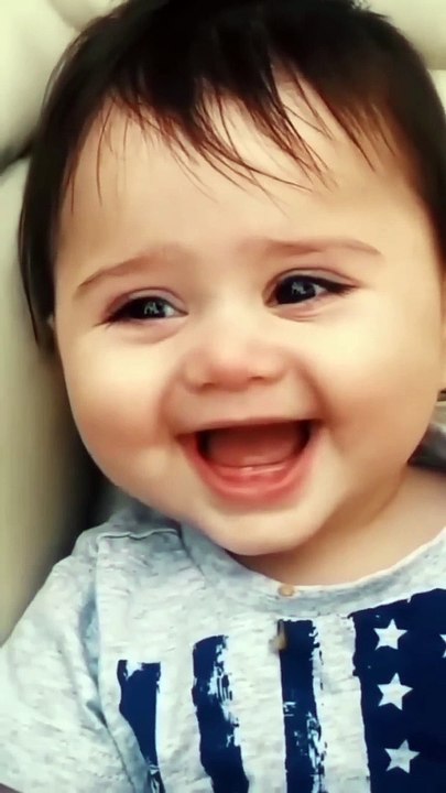 baby laughing hysterically / baby funny video status