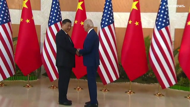 Встреча Джо Байдена и Си Цзиньпина началась с рукопожатия