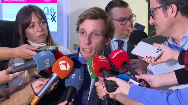 Almeida asegura que Reyes Maroto es una candidata de descarte y le exige que dimita como ministra de Industria