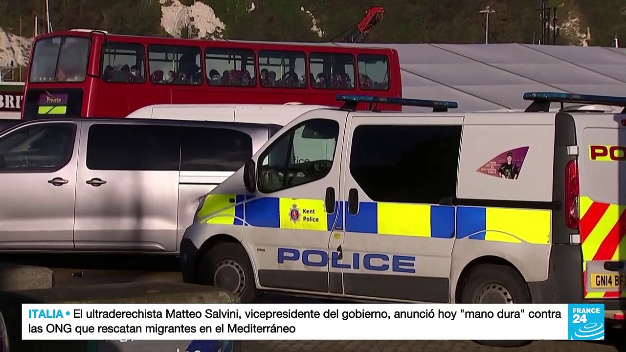 Reino Unido y Francia se unen para frenar flujo migratorio en el canal de la Mancha