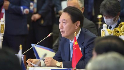 [나이트포커스] 尹, 숨 가쁜 외교전... 한미·한미일·한일 연쇄 정상회담 / YTN