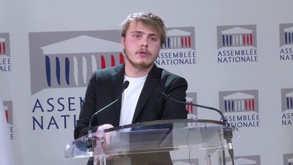 Louis Boyard annonce qu'il déposera plainte contre Cyril Hanouna - 14/11/2022