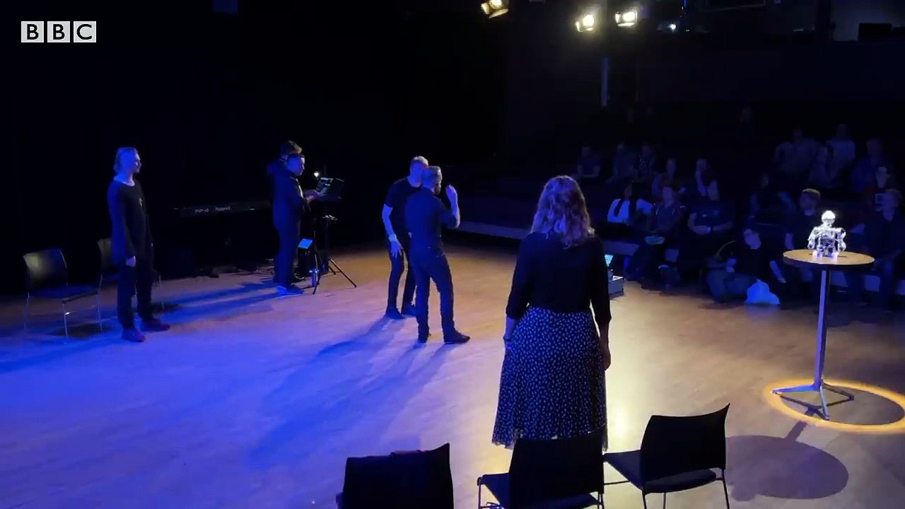 Can AI-generated improvised comedy be funny? - BBC News