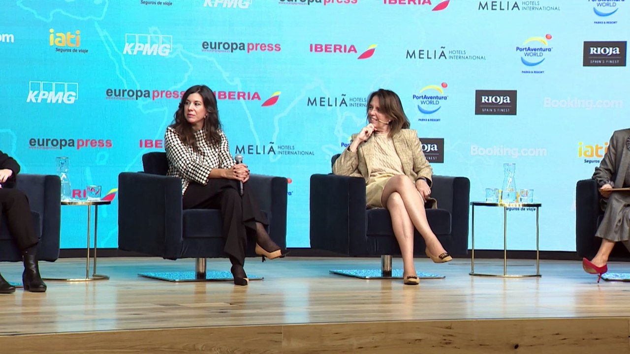 Expertos debaten sobre los retos y las tendencias en el sector turístico