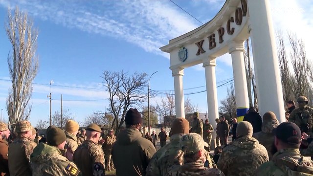 Volodímir Zelenski visita Jersón mientras desde Rusia recuerdan que esa ciudad es de su territorio